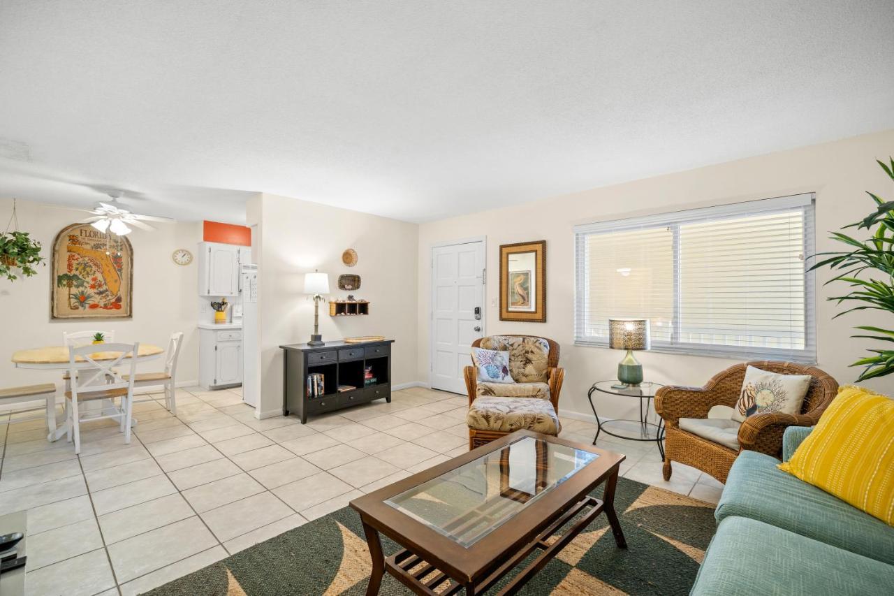 Waves 18 Apartment St. Pete Beach Exterior photo